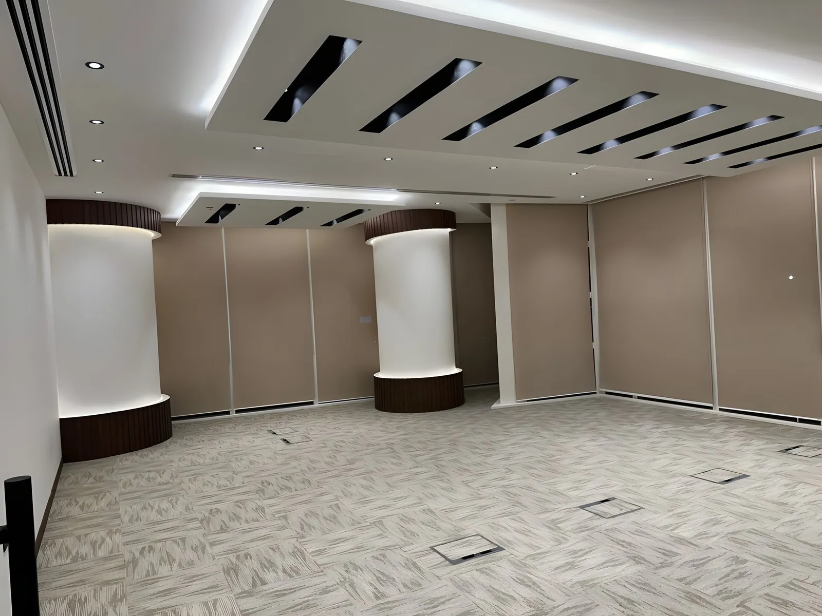 Finished office lobby at handover