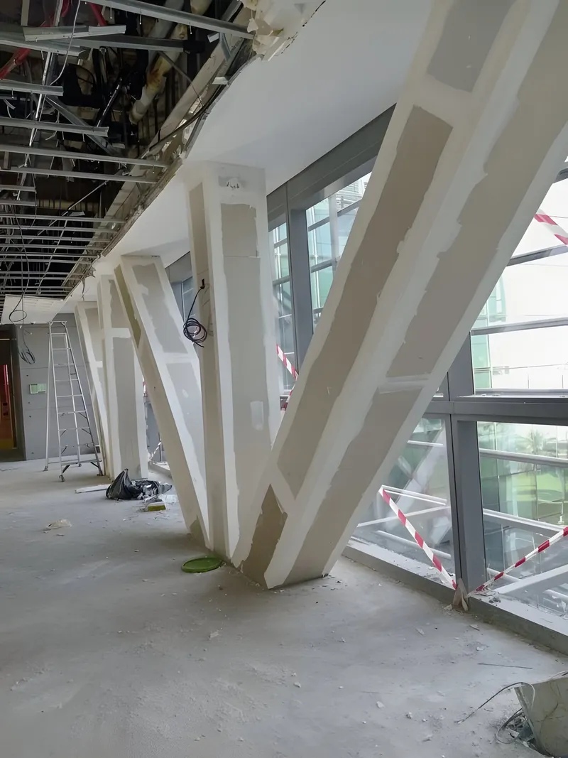 Concrete structure during works